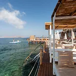 Vega Aparts Aparthotel 3*