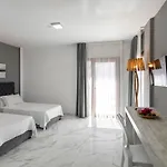 Vega Aparts Apartmanhotel 3*