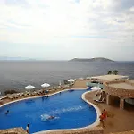Vega Aparts Aparthotel 3*