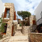 Vega Aparts Apartmanhotel 3*