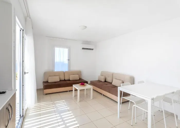 Vega Aparts 3*