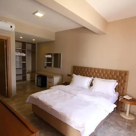 Vega Aparts 규무슬럭