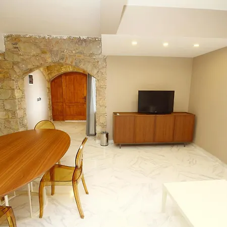 Vega Aparts 3* 규무슬럭